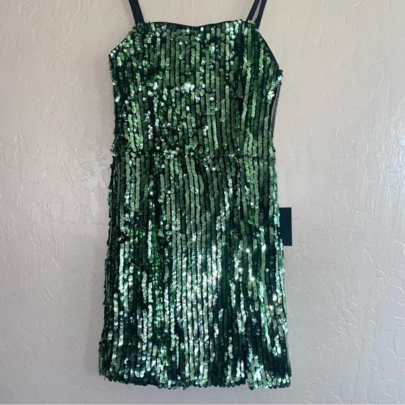 Lulus NWT Hit The Dance Floor Body Con Sequin Sleeveless Mini Dress πππ - Picture 9 of 17